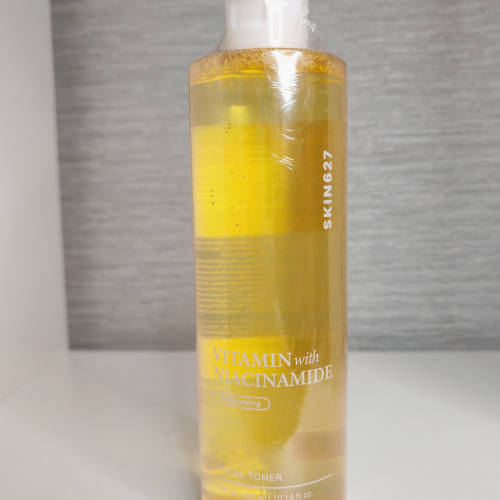 Тонер для лица с витамином С и ниацинамидом Vitamin With Niacinamide Brightening Facial Toner 300мл.